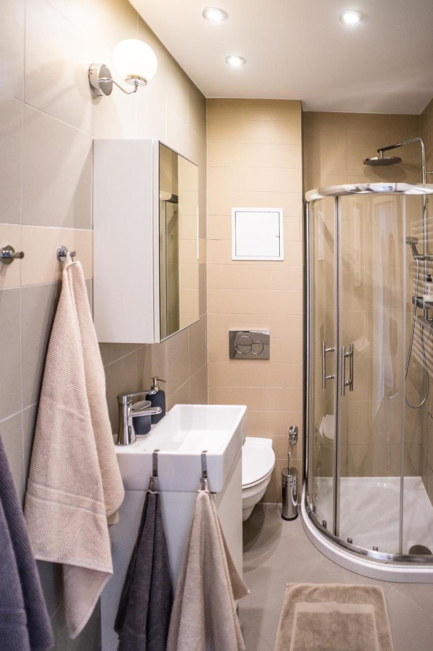 Ybl Apartment City Center Székesfehérvár Екстериор снимка
