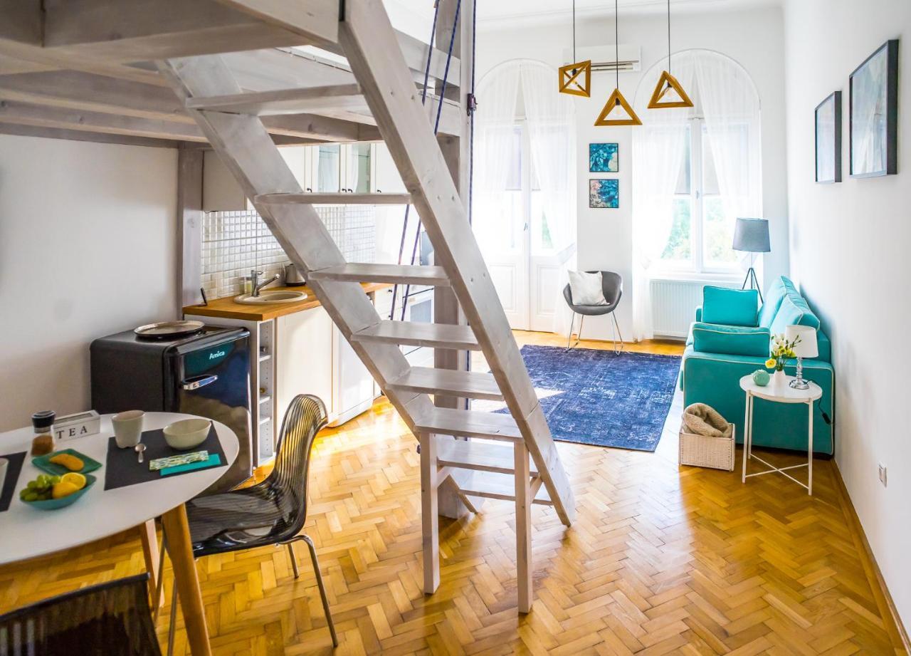 Ybl Apartment City Center Székesfehérvár Екстериор снимка